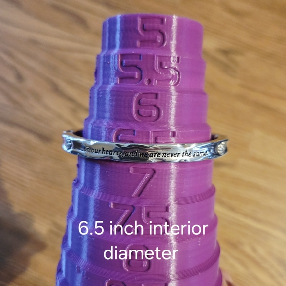BRIGHTON "Footprints" Silver Hammered Hinged Bangle Bracelet JEWELRY TO LIVE IN - Picture 12 of 12